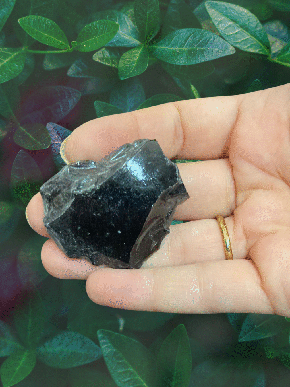 Obsidiana Negra Bruta – Proteção, Verdade e Transformação