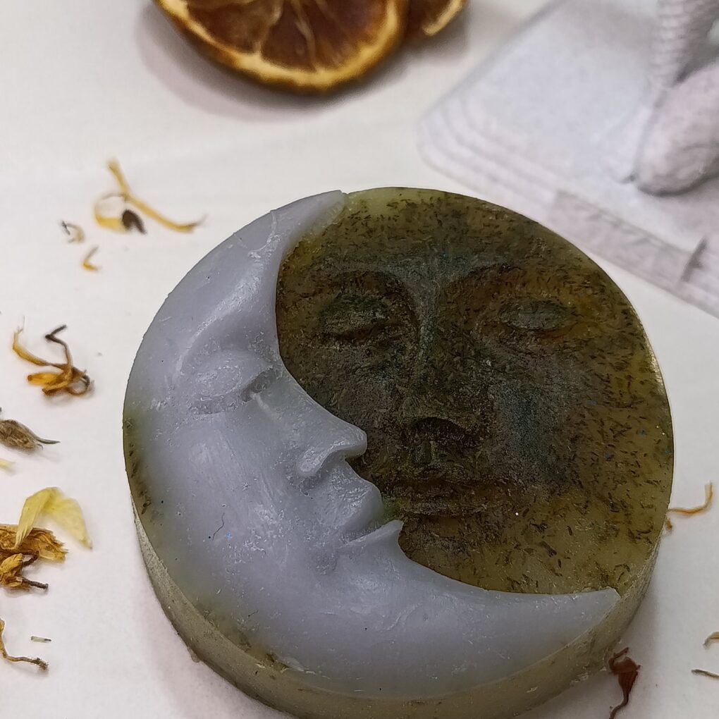 Sabonete artesanal Sol & Lua – Camomila e Lavanda ☀️ð