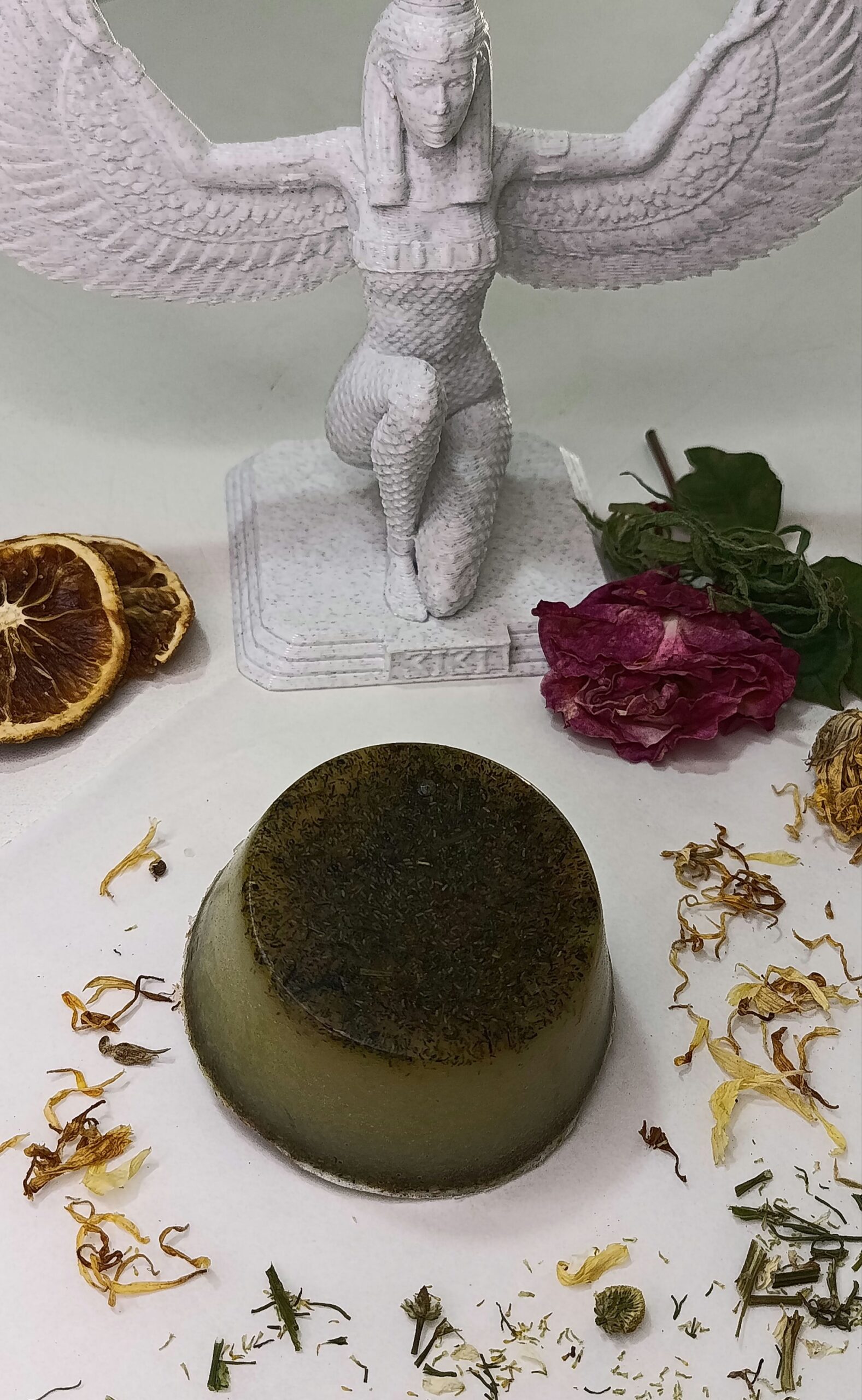 Sabonete artesanal de Camomila e Melaleuca ð¿ - Imagem 2