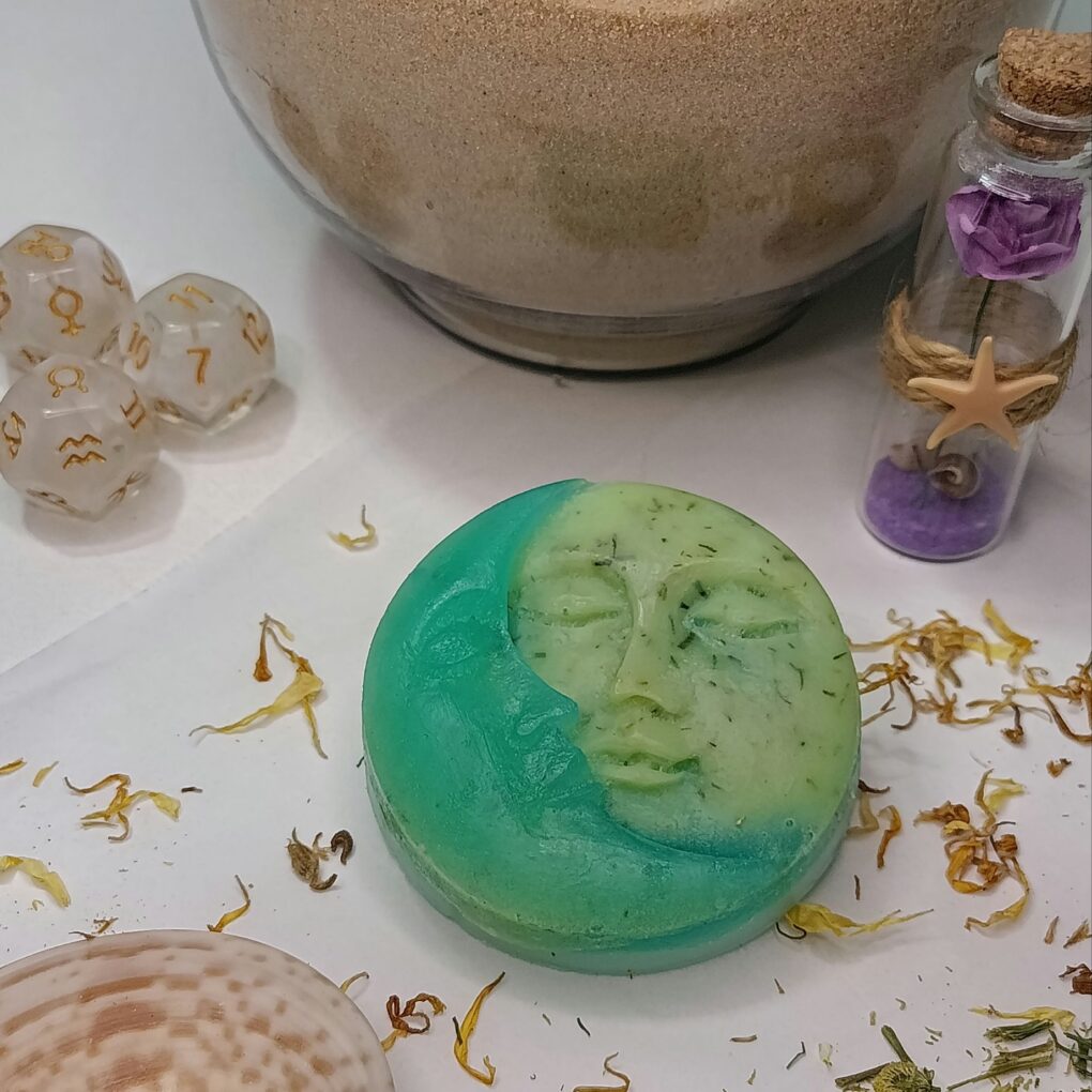 Sabonete artesanal Sol & Lua – Camomila e Hortelã ð☀️