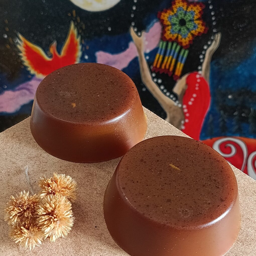 Kit com 2 Sabonetes Artesanais de Cúrcuma, Melaleuca e Eucalipto ð¼