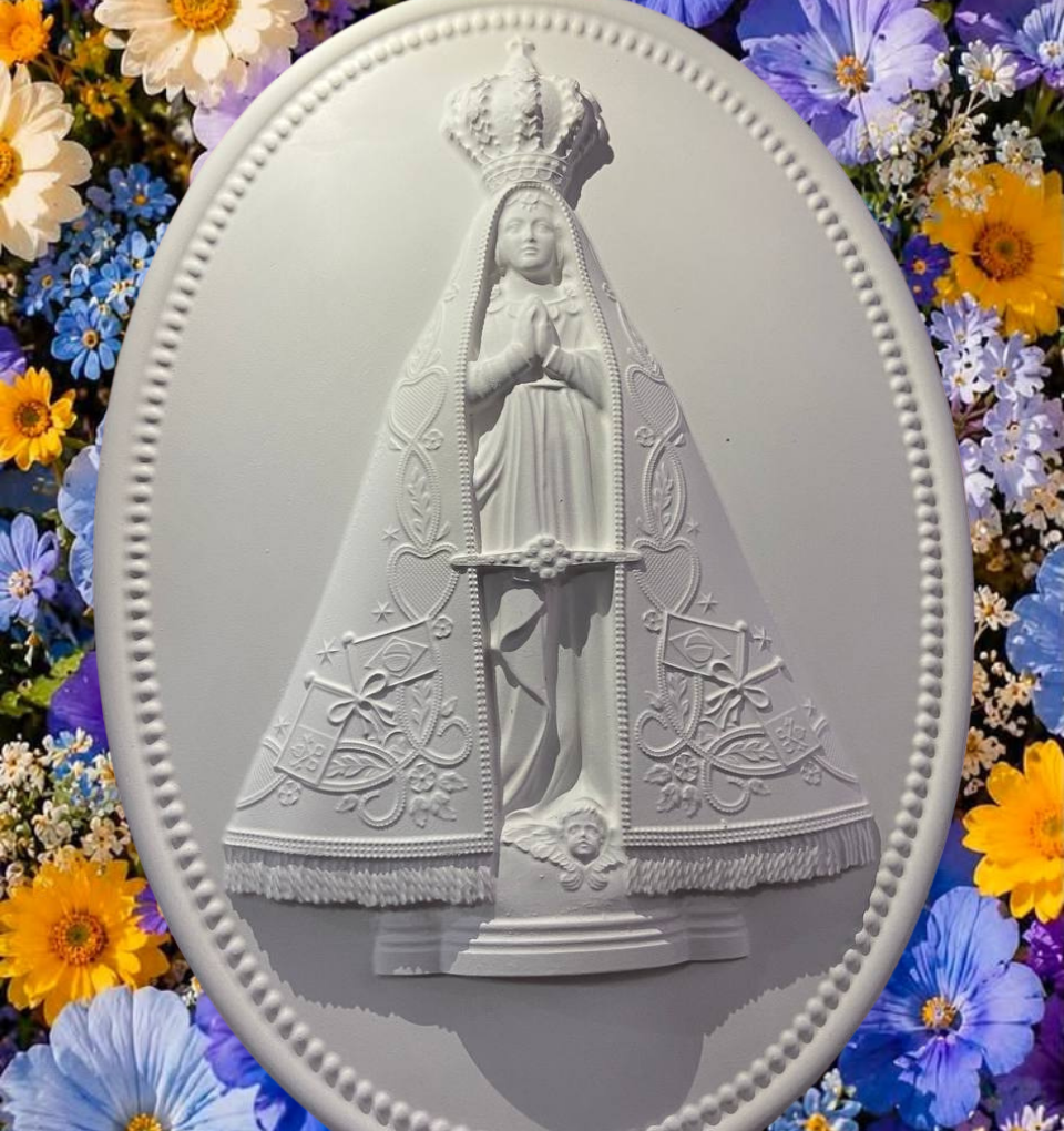 Placa de Nossa Senhora em gesso preparada para pintar | 38 cm ð
